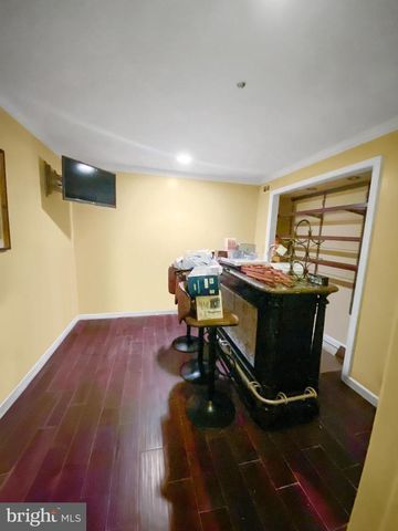 9106 HELMSLEY DR, Clinton, MD 20735