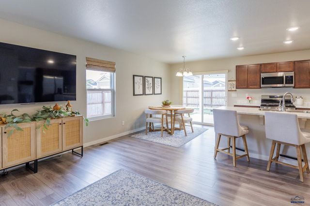 515 AARON CT, Rapid City, SD 57703