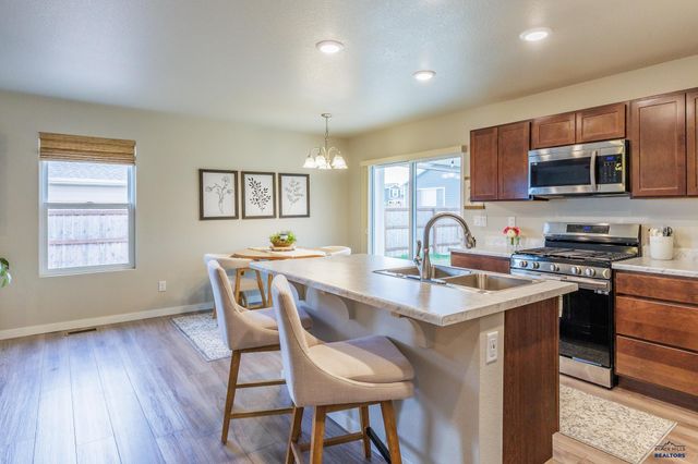 515 AARON CT, Rapid City, SD 57703