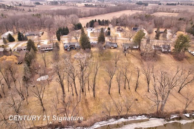 3690 N River Road, Thomas Twp, MI 48623