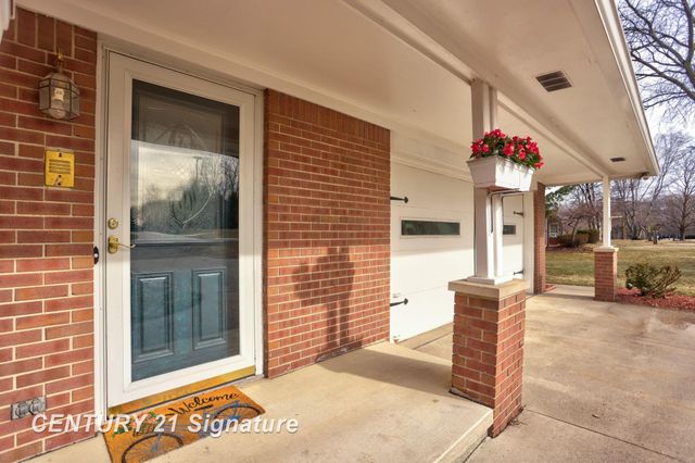 3690 N River Road, Thomas Twp, MI 48623