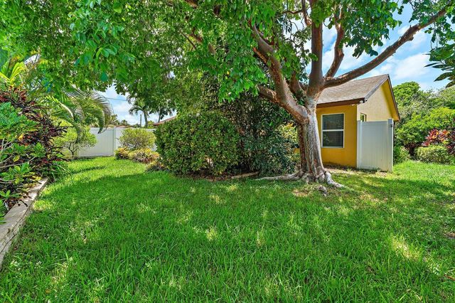 6189 Adams Street, Jupiter, FL 33458
