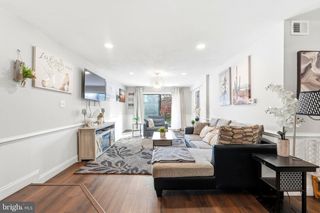 13205 DAIRYMAID DR #201, Germantown, MD 20874