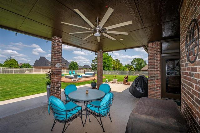 1213 Muirfield Drive, Shawnee, OK 74801