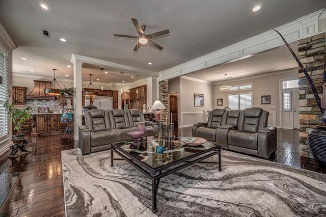 1213 Muirfield Drive, Shawnee, OK 74801