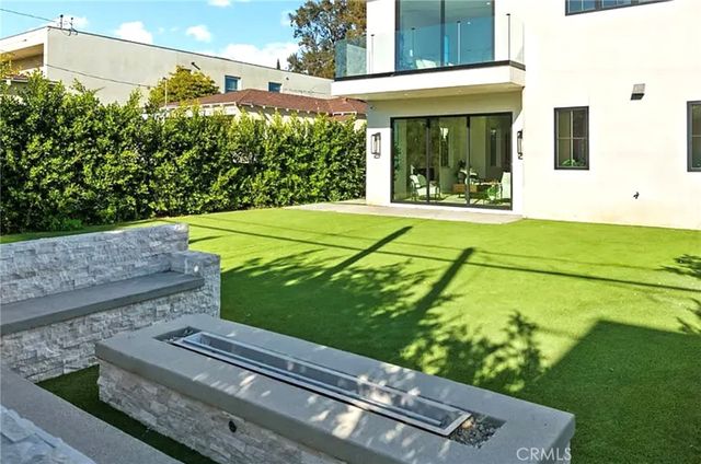 2371 Midvale, Los Angeles, CA 90064