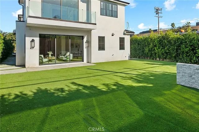 2371 Midvale, Los Angeles, CA 90064