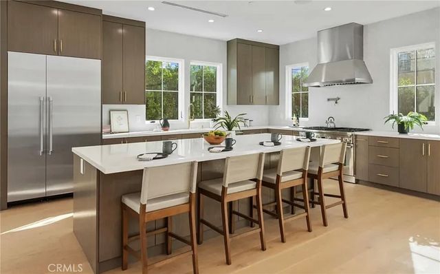 2371 Midvale, Los Angeles, CA 90064