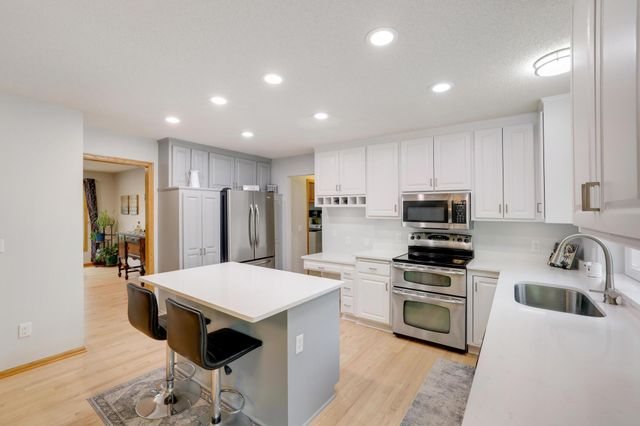 3757 Bayberry Lane, Eagan, MN 55123