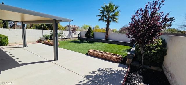 10335 Turret Peak Avenue, Las Vegas, NV 89135