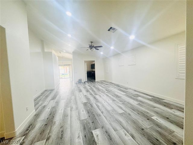 10335 Turret Peak Avenue, Las Vegas, NV 89135