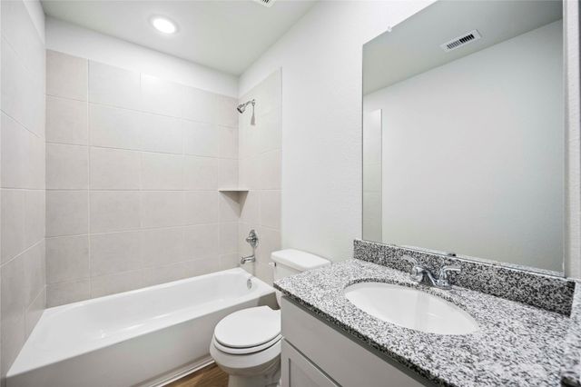 805 Clear Valley Lane, Dayton, TX 77535