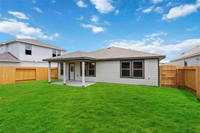 805 Clear Valley Lane, Dayton, TX 77535