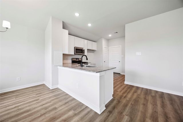 805 Clear Valley Lane, Dayton, TX 77535