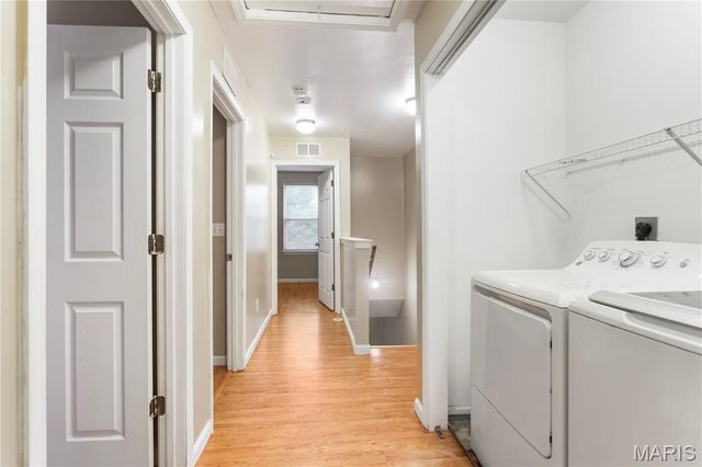 1024 Bates Street, St Louis, MO 63111