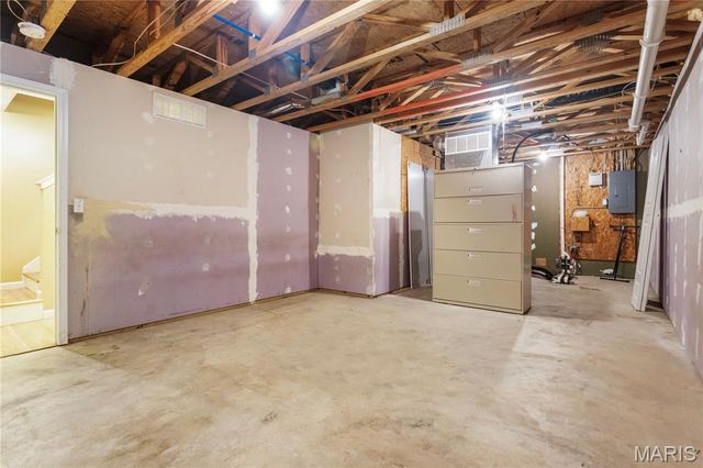 1024 Bates Street, St Louis, MO 63111