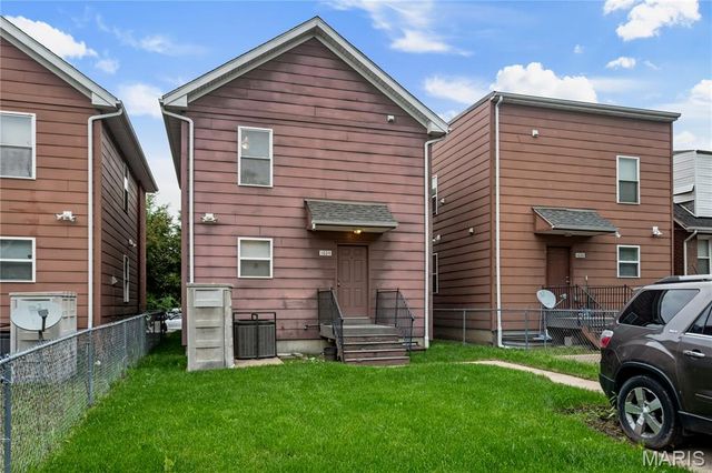 1024 Bates Street, St Louis, MO 63111