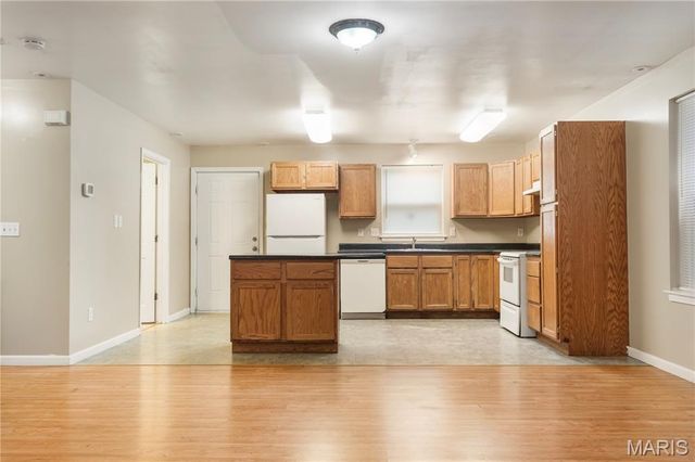 1024 Bates Street, St Louis, MO 63111