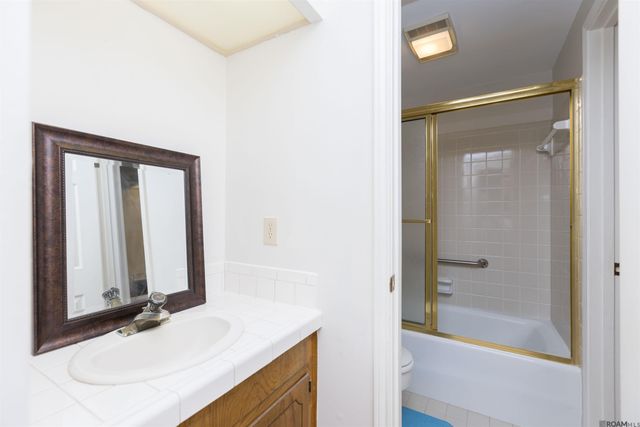 1927 W Magna Carta Dr, Baton Rouge, LA 70815