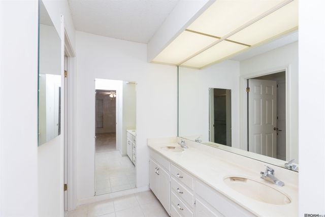 1927 W Magna Carta Dr, Baton Rouge, LA 70815