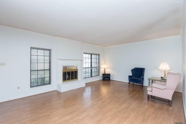 1927 W Magna Carta Dr, Baton Rouge, LA 70815