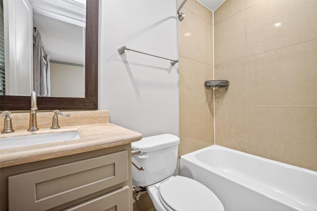 308 W Bell Street, Houston, TX 77019