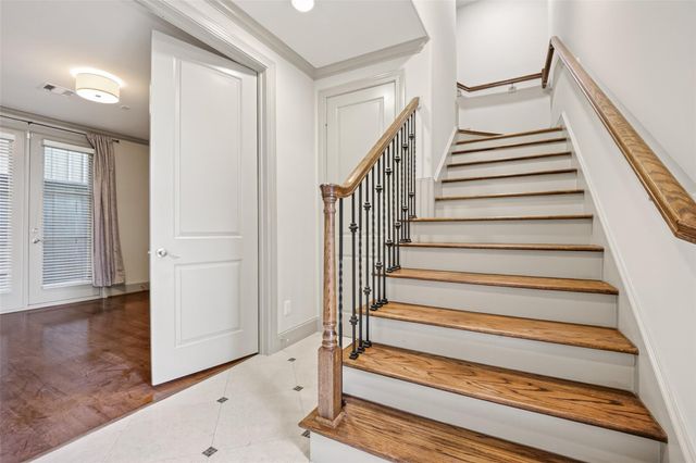 308 W Bell Street, Houston, TX 77019