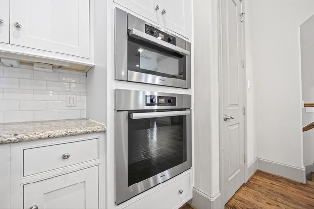 308 W Bell Street, Houston, TX 77019