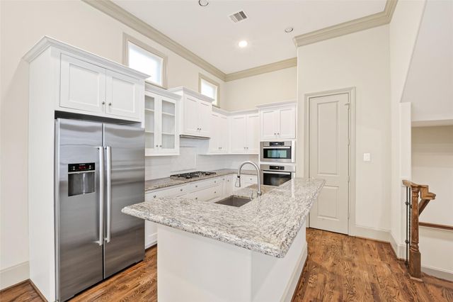 308 W Bell Street, Houston, TX 77019