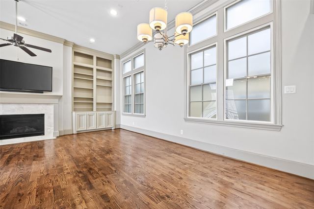 308 W Bell Street, Houston, TX 77019