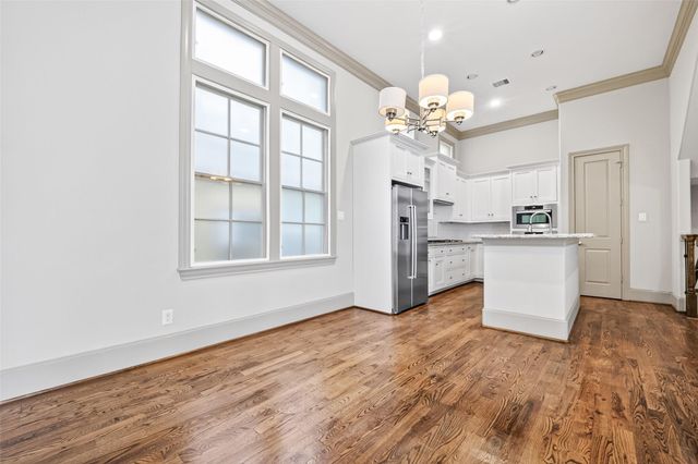 308 W Bell Street, Houston, TX 77019