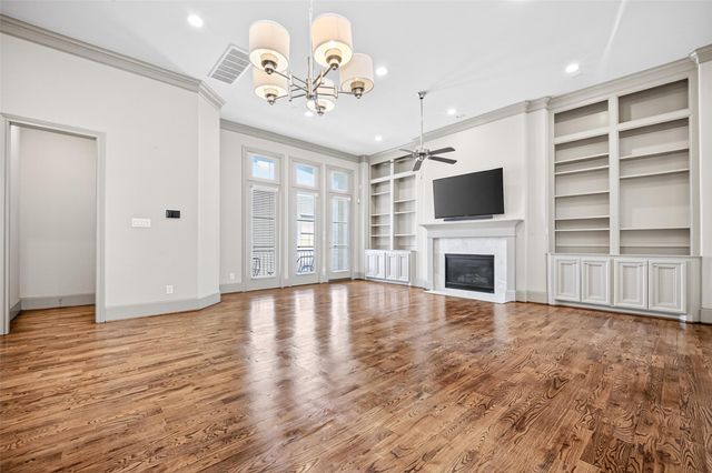 308 W Bell Street, Houston, TX 77019