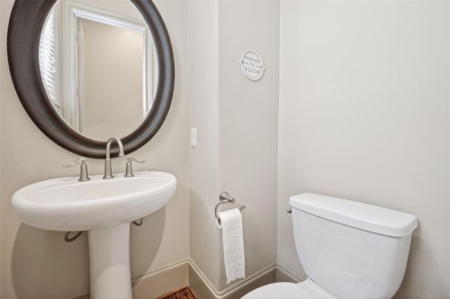 308 W Bell Street, Houston, TX 77019