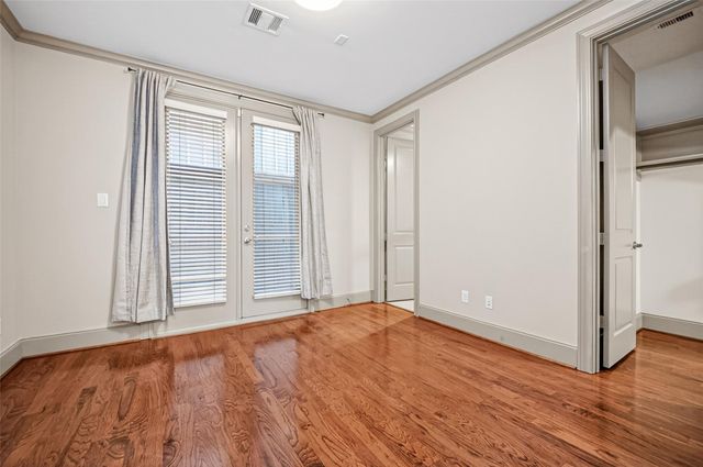 308 W Bell Street, Houston, TX 77019