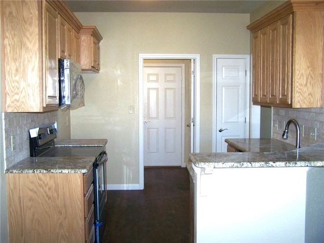 700 E Bullock Street, Denison, TX 75021