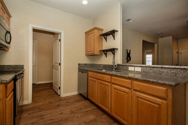 700 E Bullock Street, Denison, TX 75021