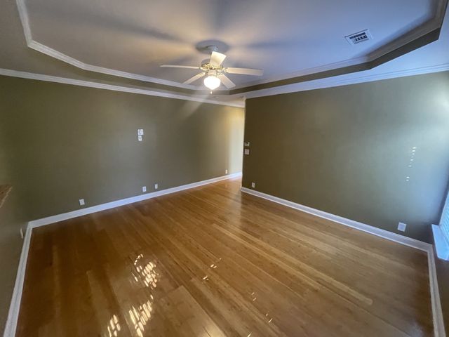 7924 Harpeth View Dr, Nashville, TN 37221