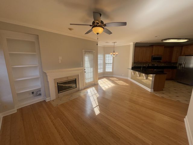 7924 Harpeth View Dr, Nashville, TN 37221