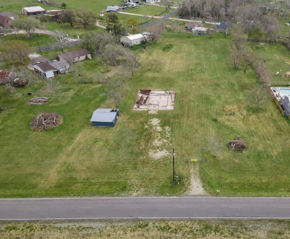 1925 County Road 543, Angleton, TX 77515