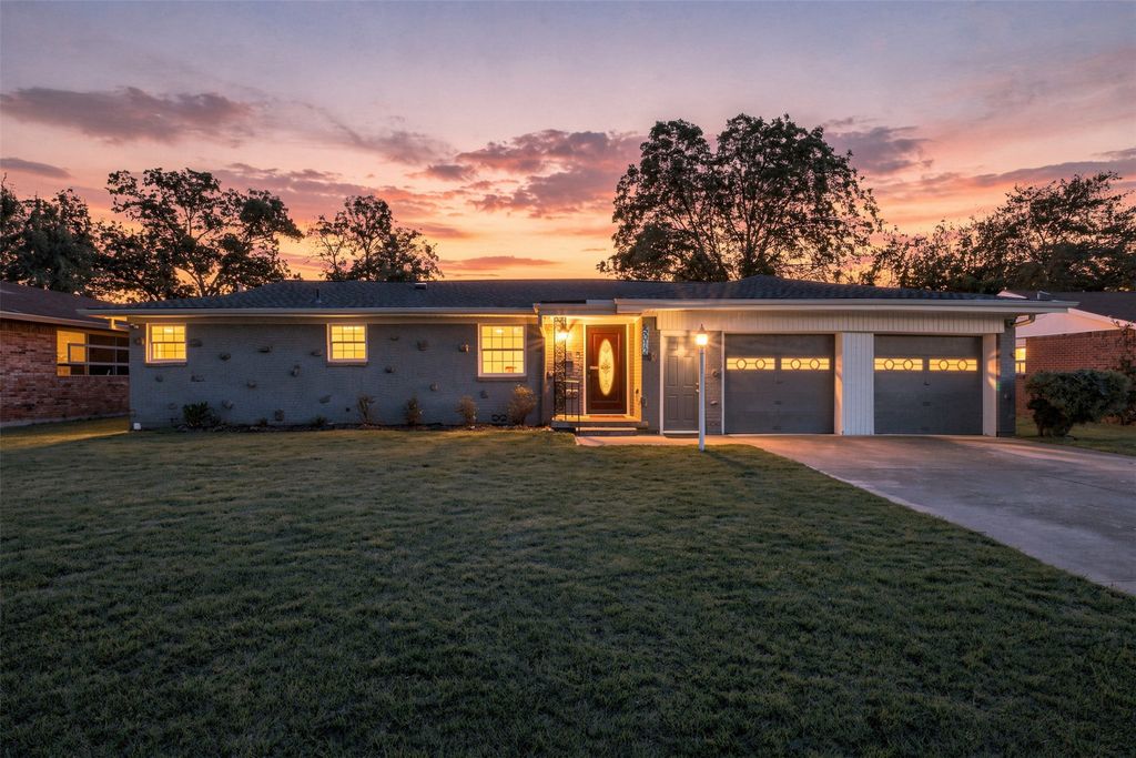 5012 Ira Street, Haltom City, TX 76117 — photo 2