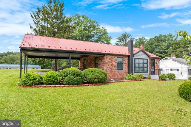 15029 CLEAR SPRING RD, Williamsport, MD 21795