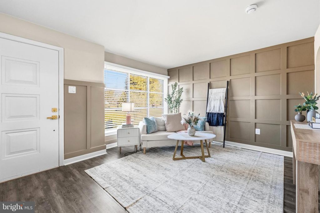 Image 3 of property listing at 15029 CLEAR SPRING RD, Williamsport, MD 21795