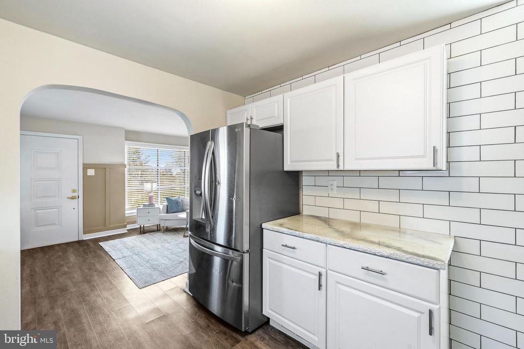 Image 6 of property listing at 15029 CLEAR SPRING RD, Williamsport, MD 21795