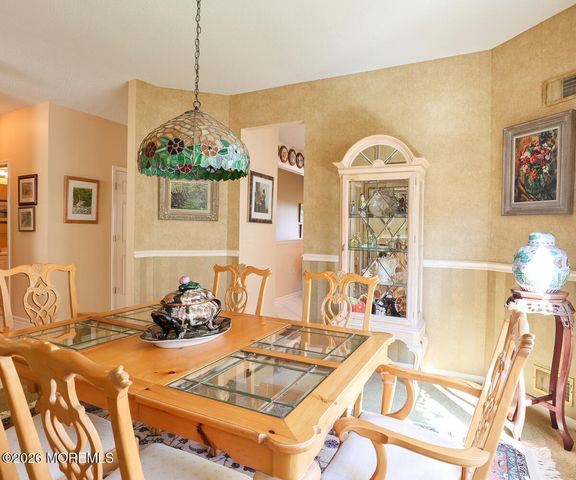 7 Sherwood Drive, Jamesburg, NJ 08831
