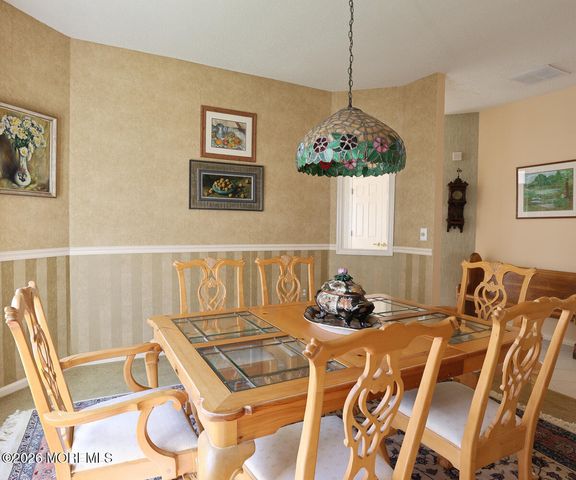 7 Sherwood Drive, Jamesburg, NJ 08831