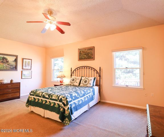 7 Sherwood Drive, Jamesburg, NJ 08831