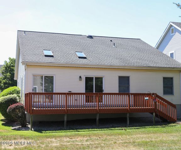 7 Sherwood Drive, Jamesburg, NJ 08831