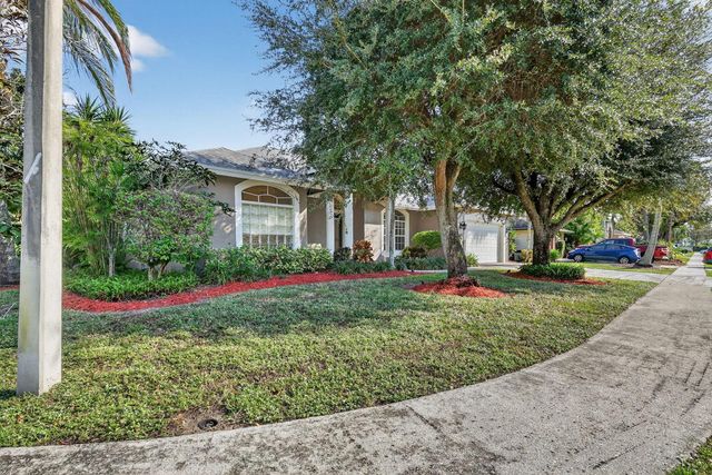 1500 Firethorn Drive, Wellington, FL 33414