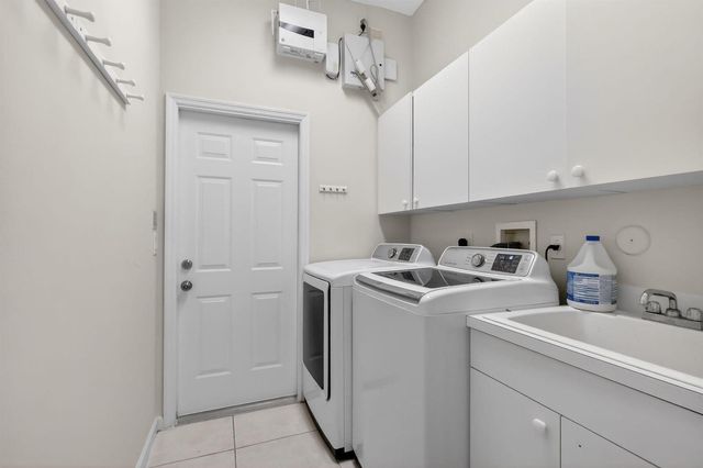 1500 Firethorn Drive, Wellington, FL 33414
