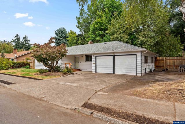 2593 Honeysuckle Wy NE, Salem, OR 97301